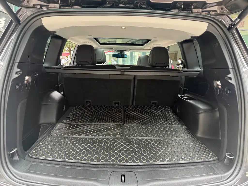 Jeep Commander — миниатюра 21
