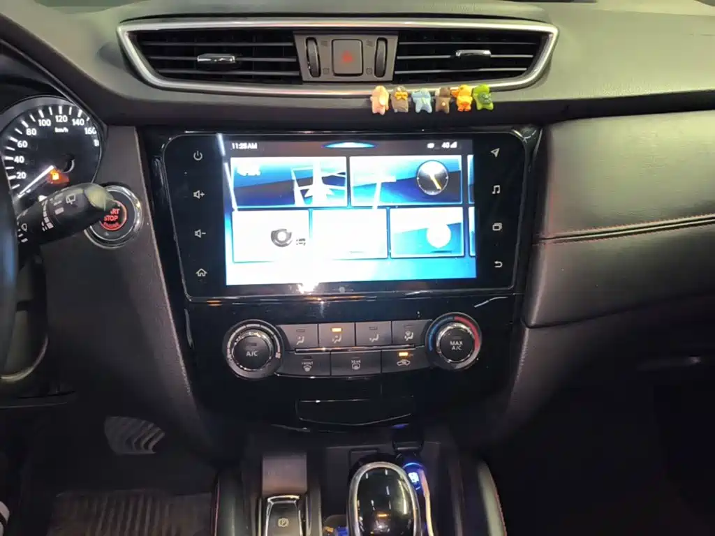 Nissan Qashqai — миниатюра 13