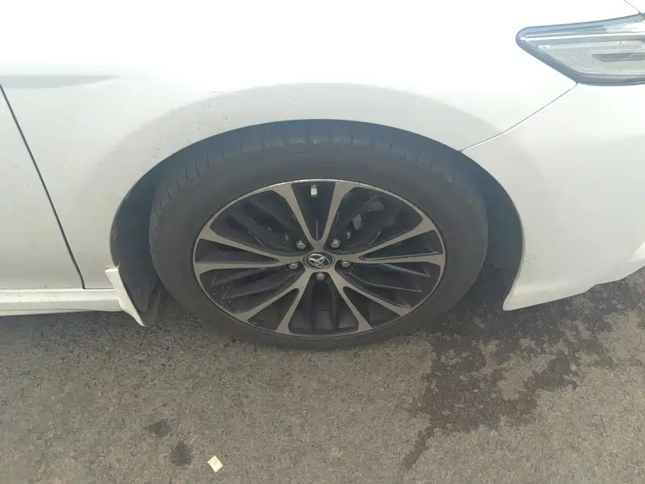 Toyota Camry — миниатюра 6