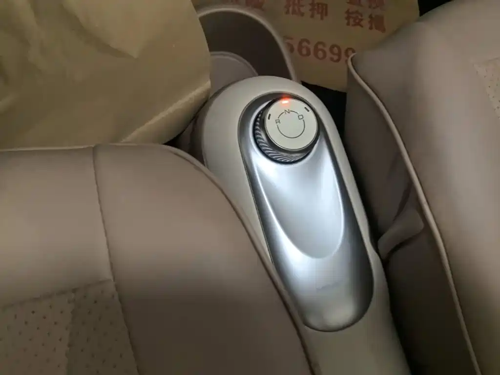 Wuling MINIEV — миниатюра 14