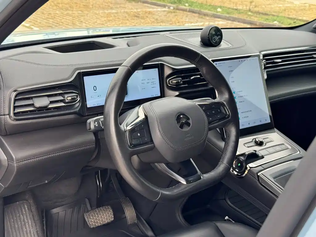 NIO ES6 — миниатюра 32
