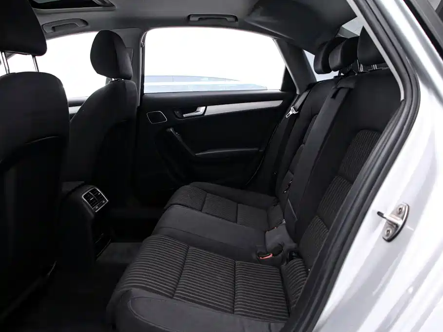 Audi A4L — миниатюра 15