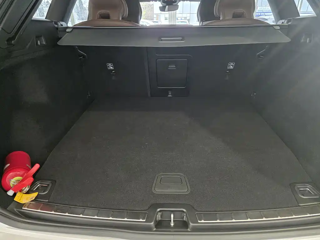 VOLVO XC60 PLUG IN HYBRID