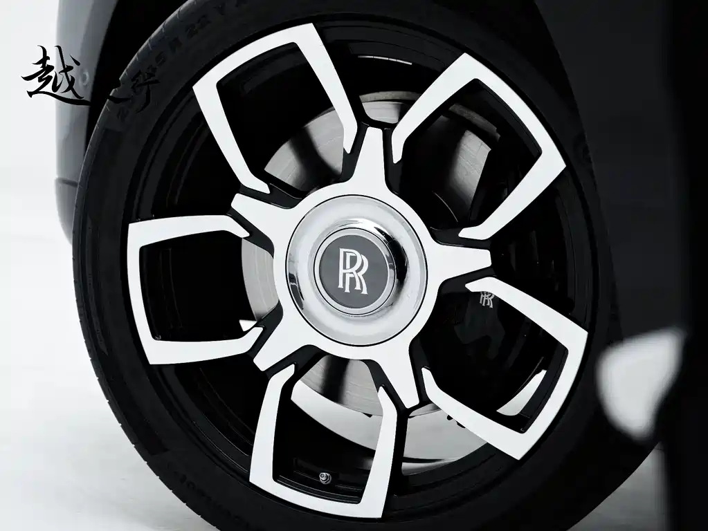 Rolls-Royce Cullinan 2018 мест