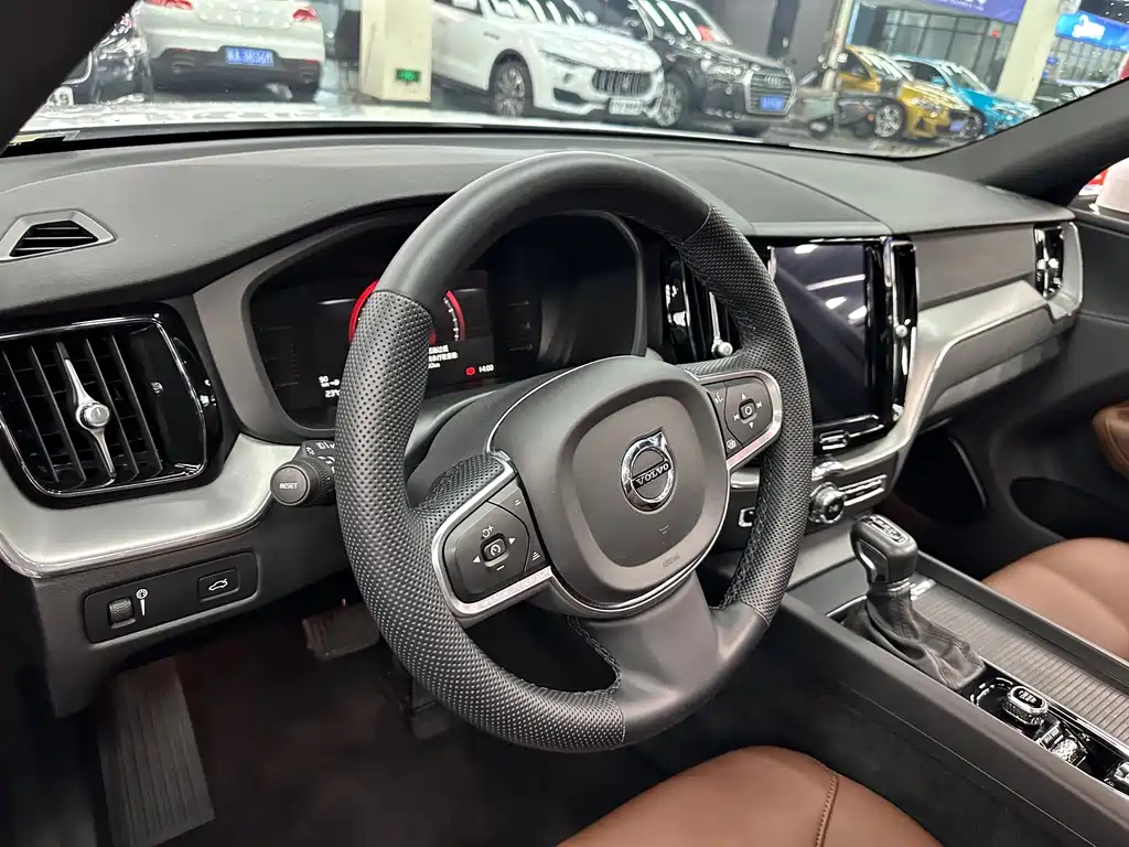 Volvo XC60 — миниатюра 19