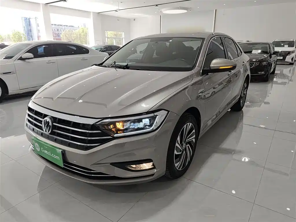Volkswagen Sagitar 2021