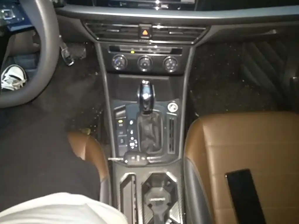 Volkswagen Lavida — миниатюра 14