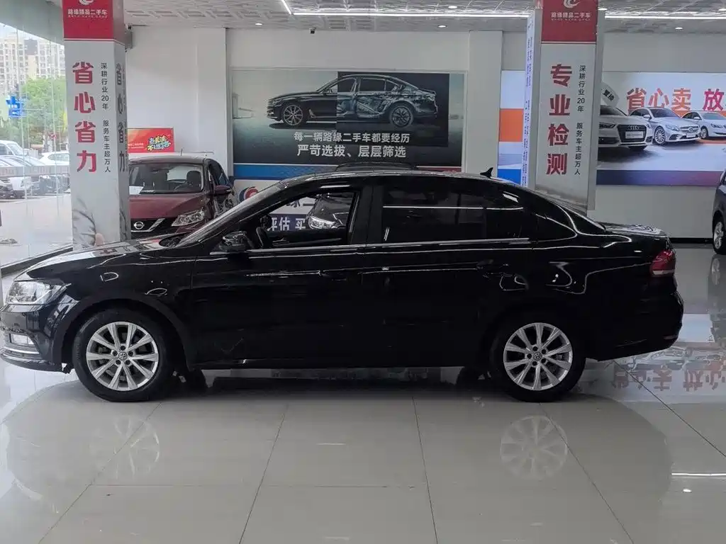 Volkswagen Lavida — миниатюра 3