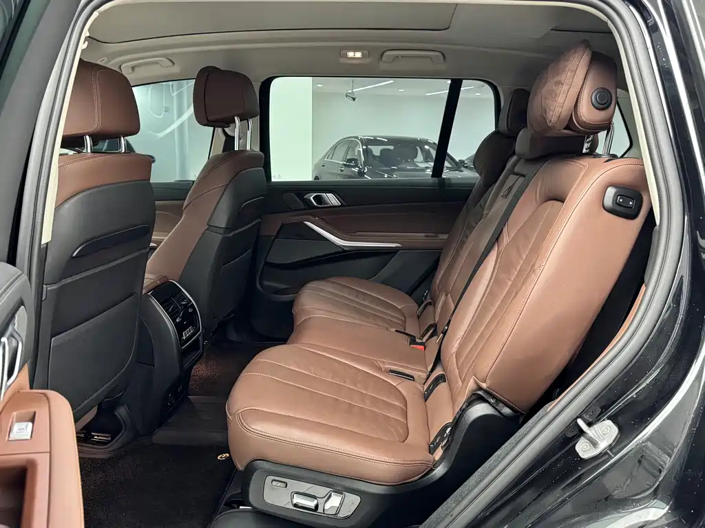 BMW X7 2020 xDrive40i Lead Luxury