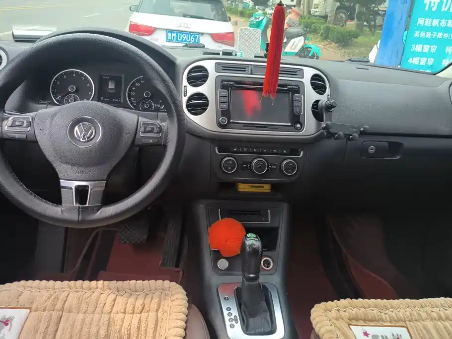 Volkswagen Tiguan — миниатюра 12