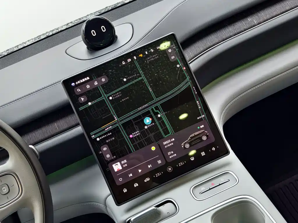 NIO ES6 — миниатюра 14