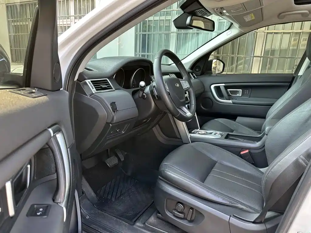 Land Rover Discovery Sport — миниатюра 14