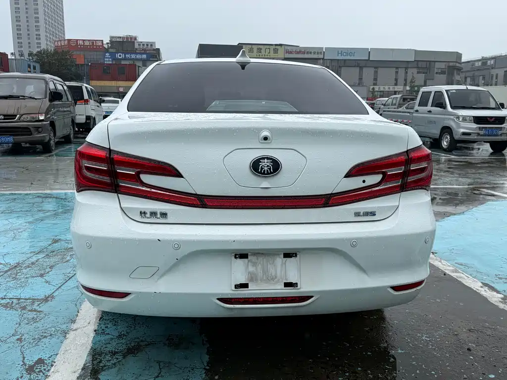 BYD Qin NEV — миниатюра 7
