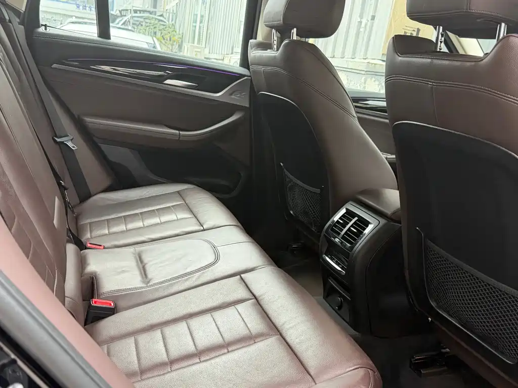 BMW X3 — миниатюра 11