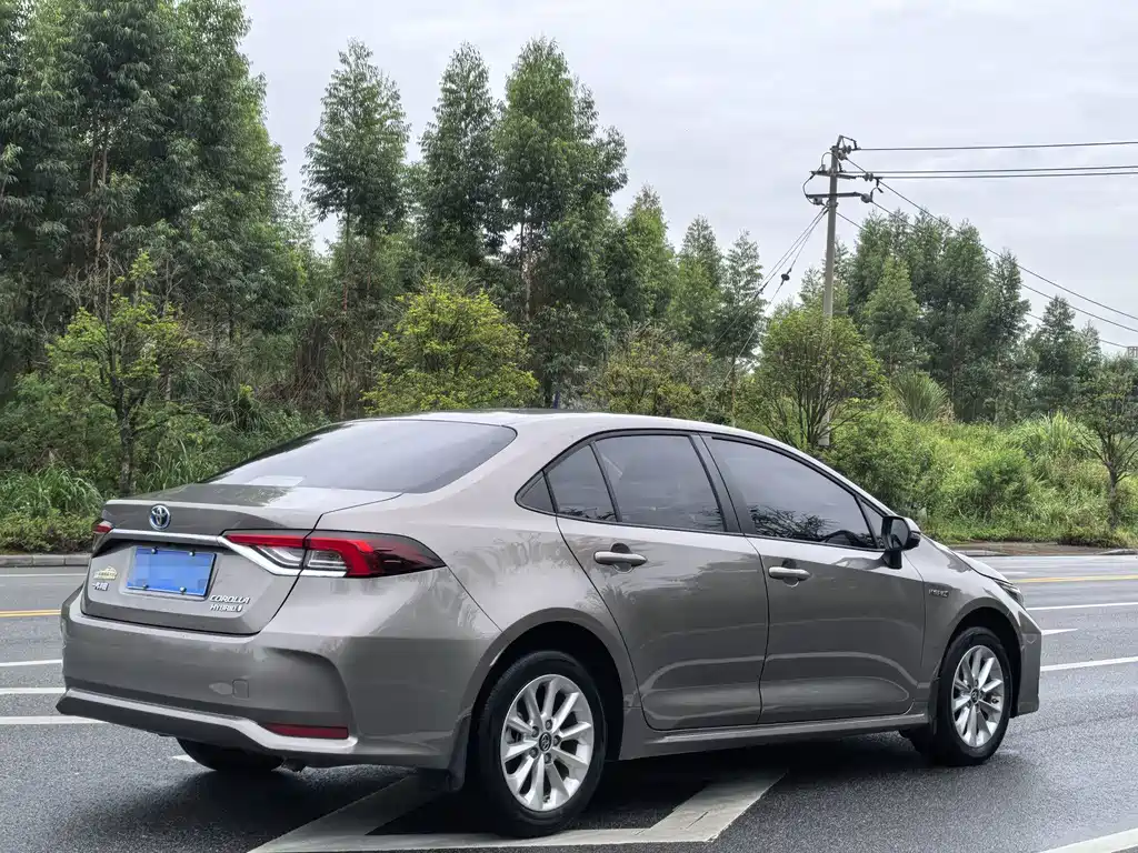 Toyota Corolla — миниатюра 4