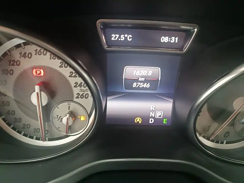 Mercedes-Benz GLA — миниатюра 12