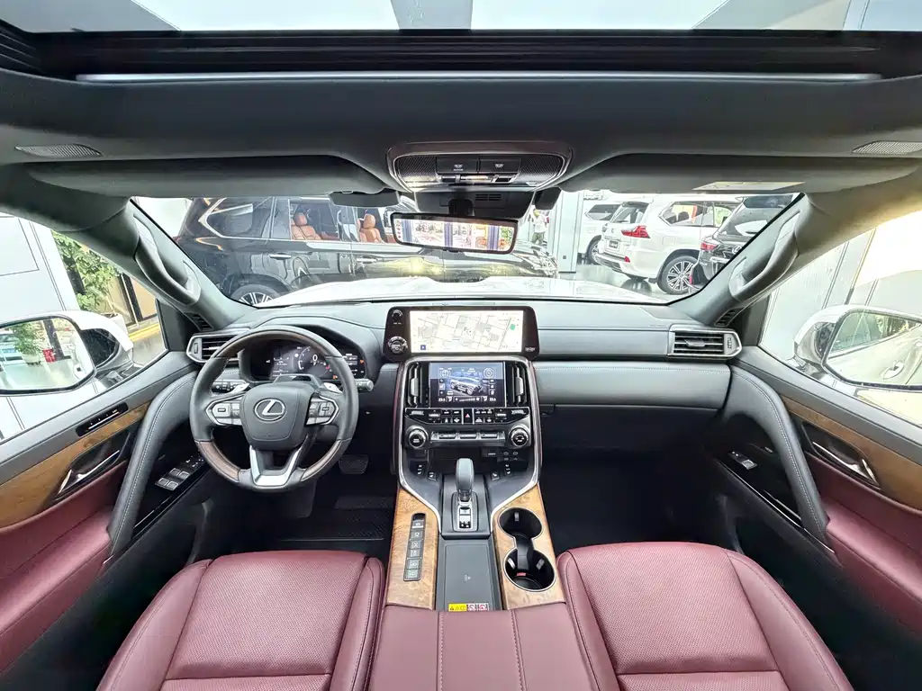 Lexus LX — миниатюра 6