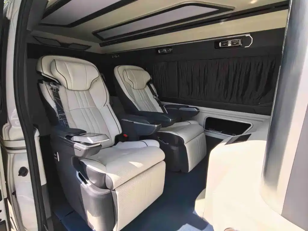 Toyota Hiace — миниатюра 10
