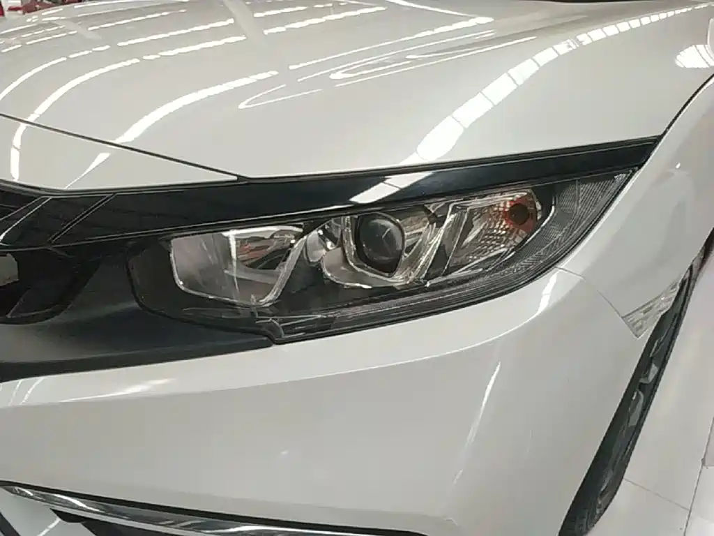 Honda Civic — миниатюра 24
