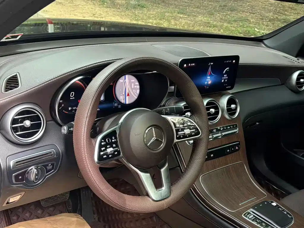Mercedes-Benz GLC — миниатюра 7