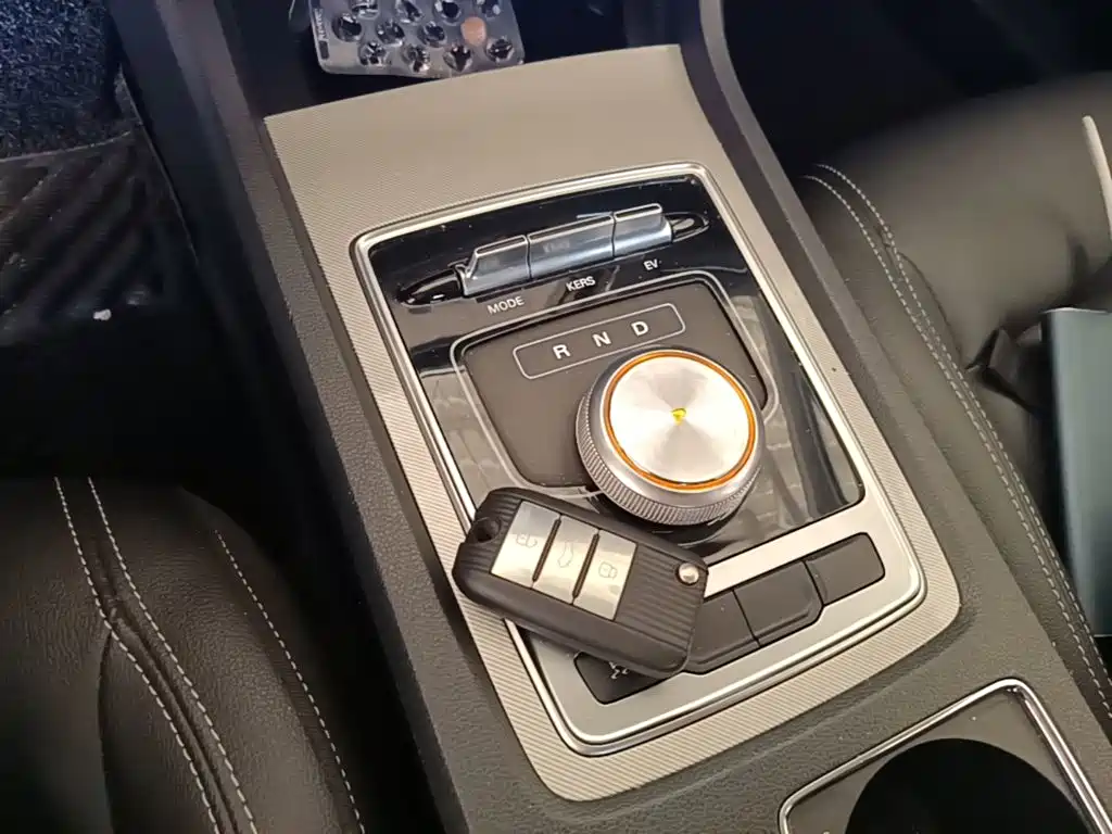 Roewe i6 New Energy — миниатюра 14