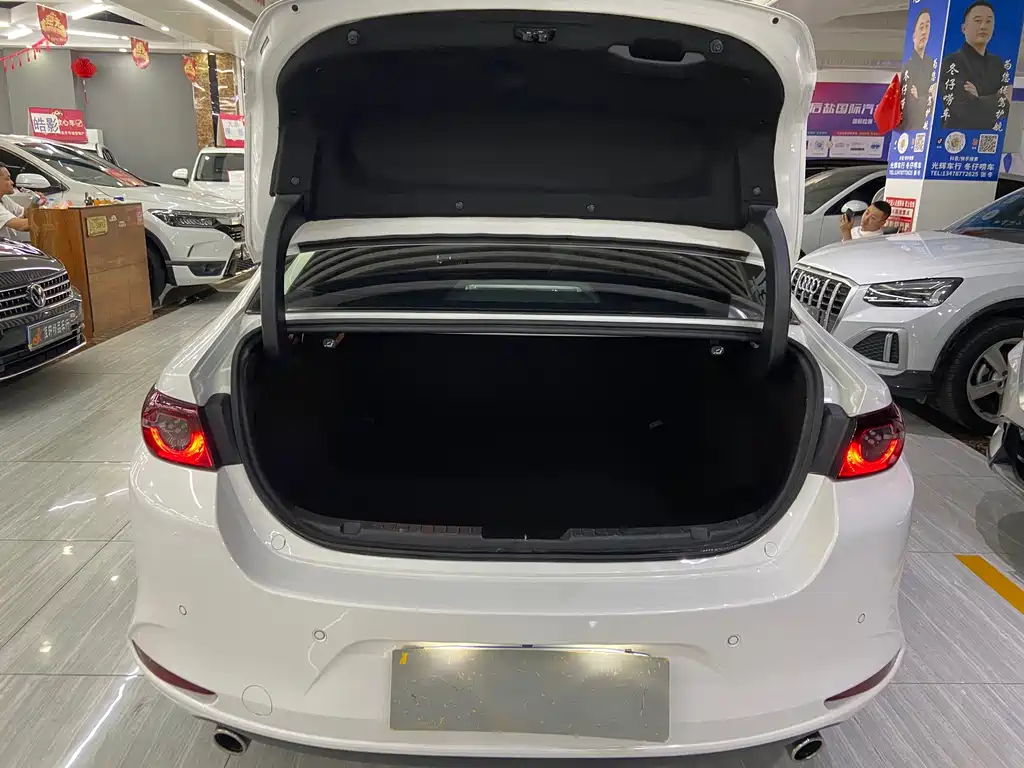 Mazda 3 Axela — миниатюра 11