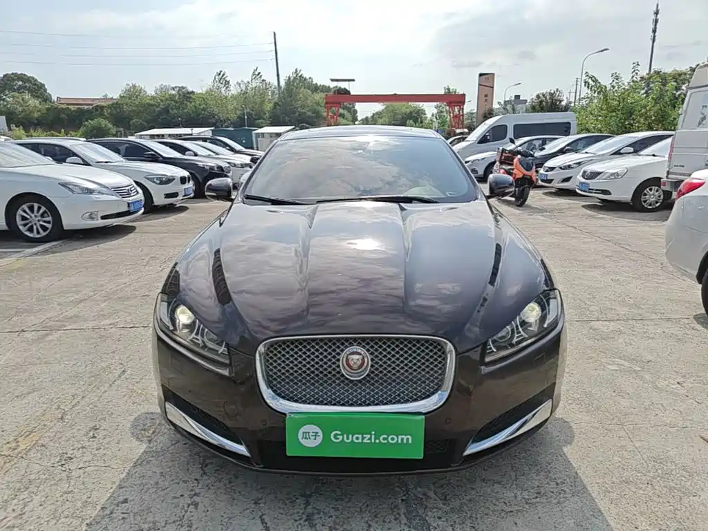 Jaguar XF — миниатюра 3