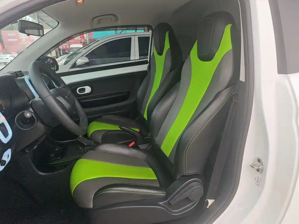 Roewe Clever — миниатюра 12