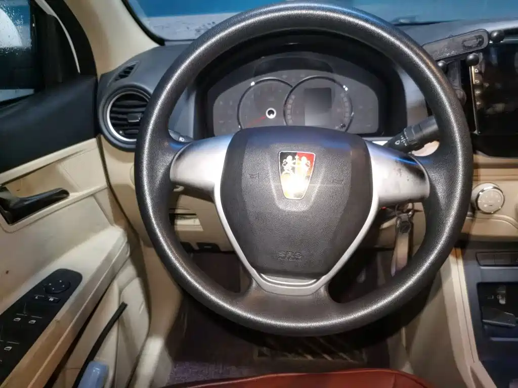 Roewe 350 — миниатюра 6