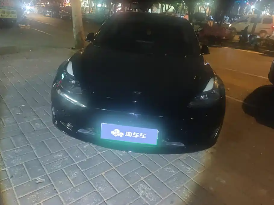 Tesla Model 3 — миниатюра 2