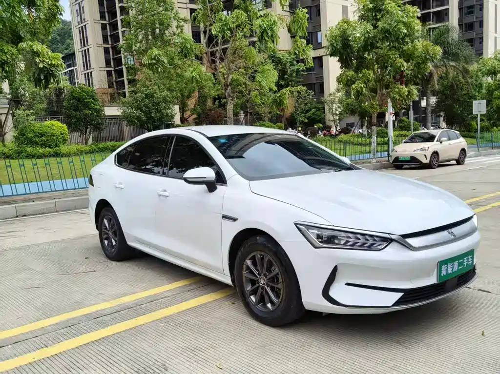 BYD Qin PLUS - фото 3