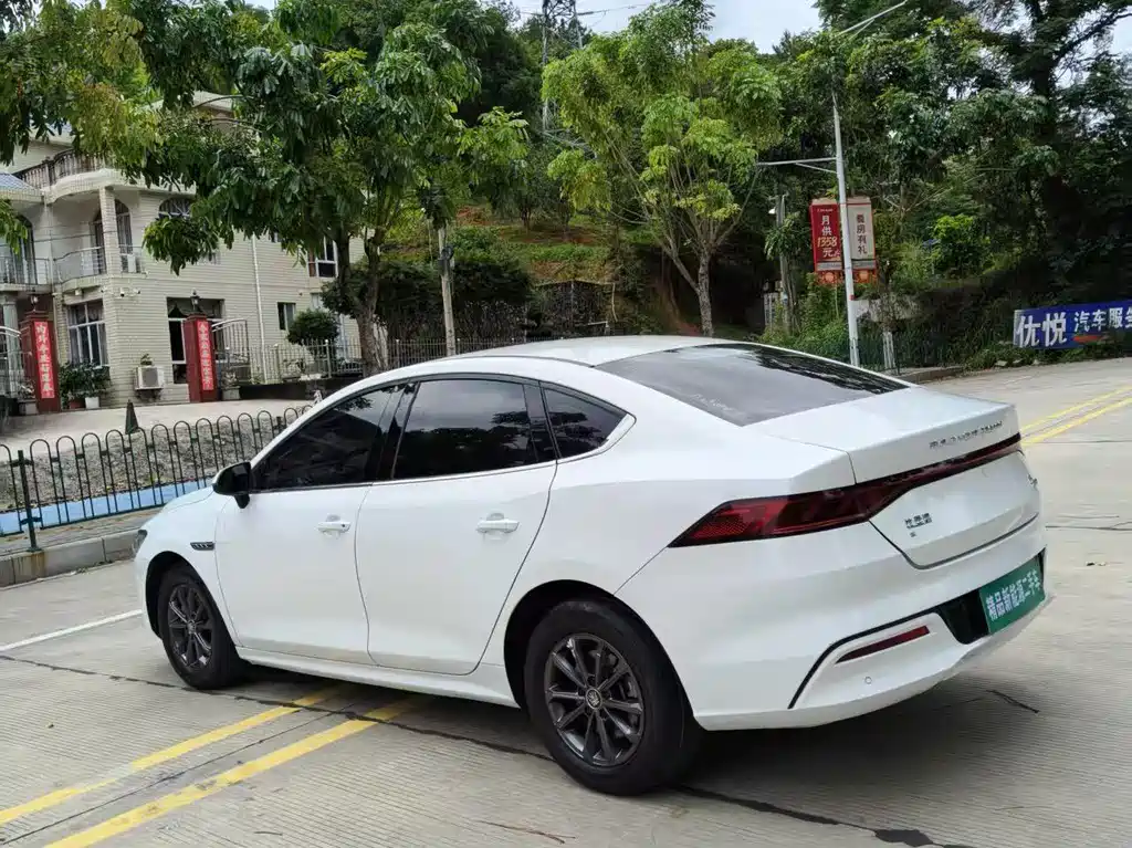 BYD Qin PLUS - фото 9