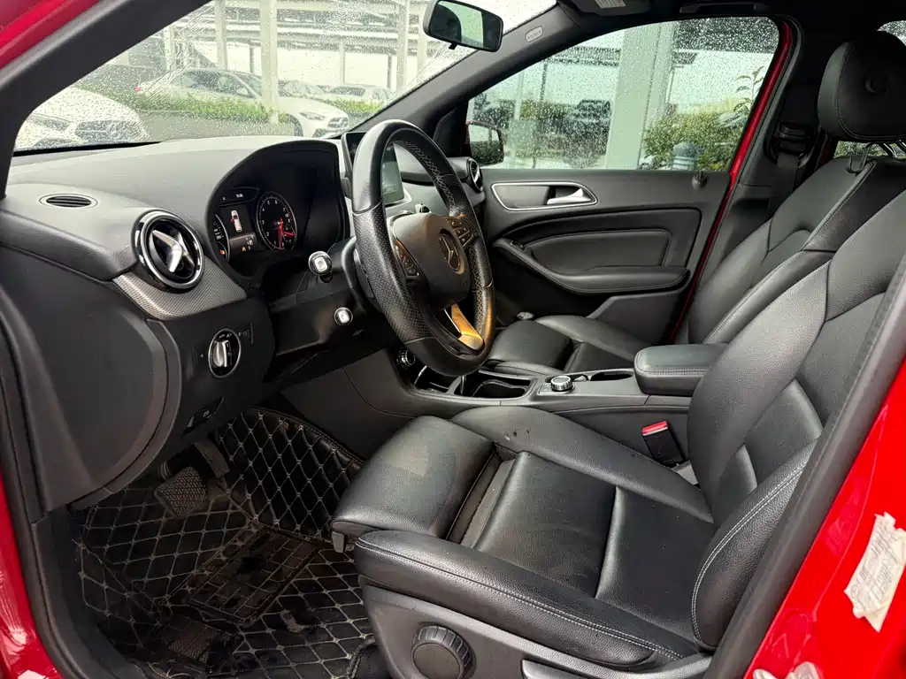 Mercedes-Benz B-Class — миниатюра 11
