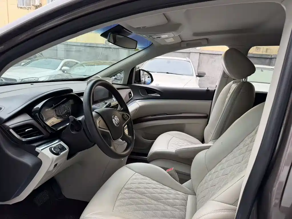 Buick GL8 — миниатюра 16