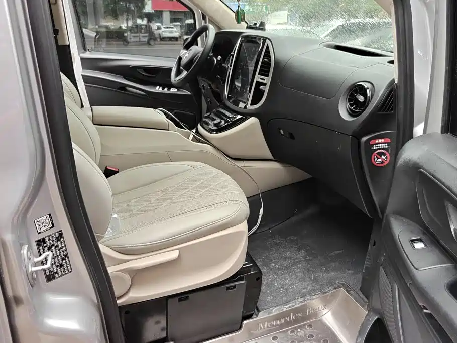 Mercedes-Benz Vito — миниатюра 8