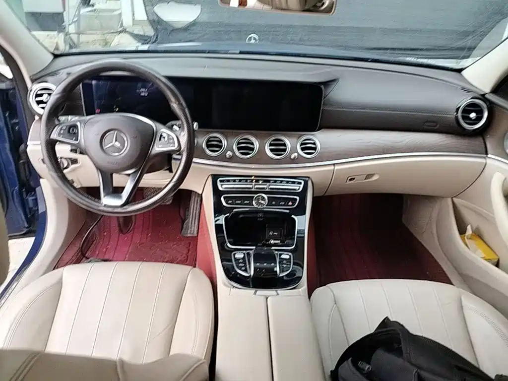 Mercedes-Benz E-Class — миниатюра 10