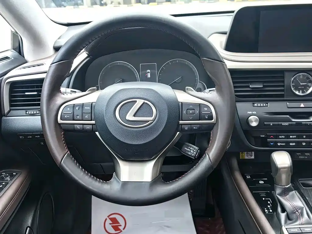 Lexus RX — миниатюра 6