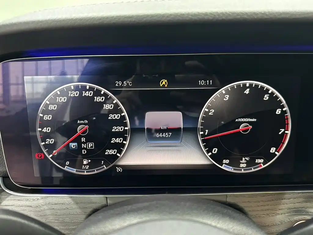 Mercedes-Benz E-Class — миниатюра 19