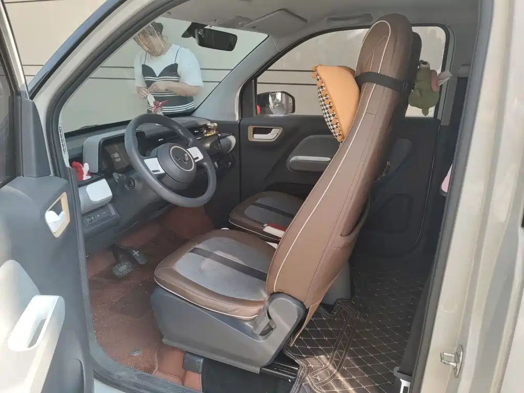 Wuling MINIEV — миниатюра 11