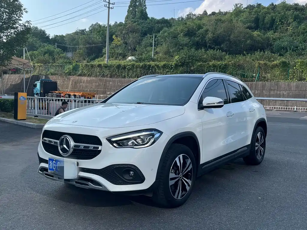 Mercedes-Benz GLA — миниатюра 2
