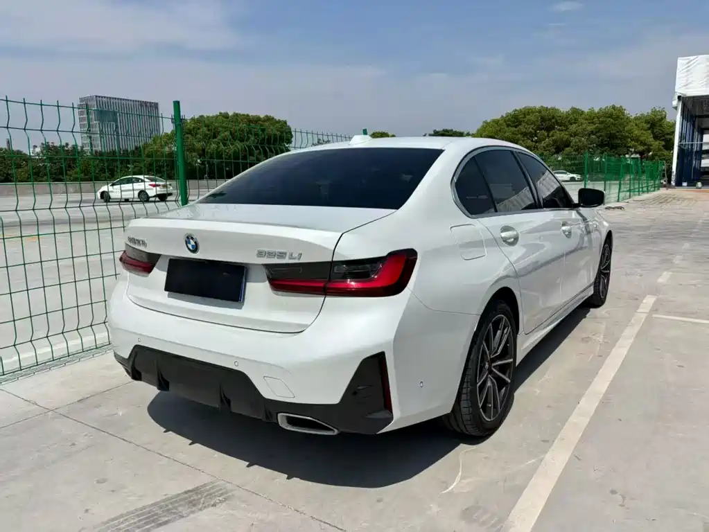 BMW 3 Series 3 2023 325Li M Sport