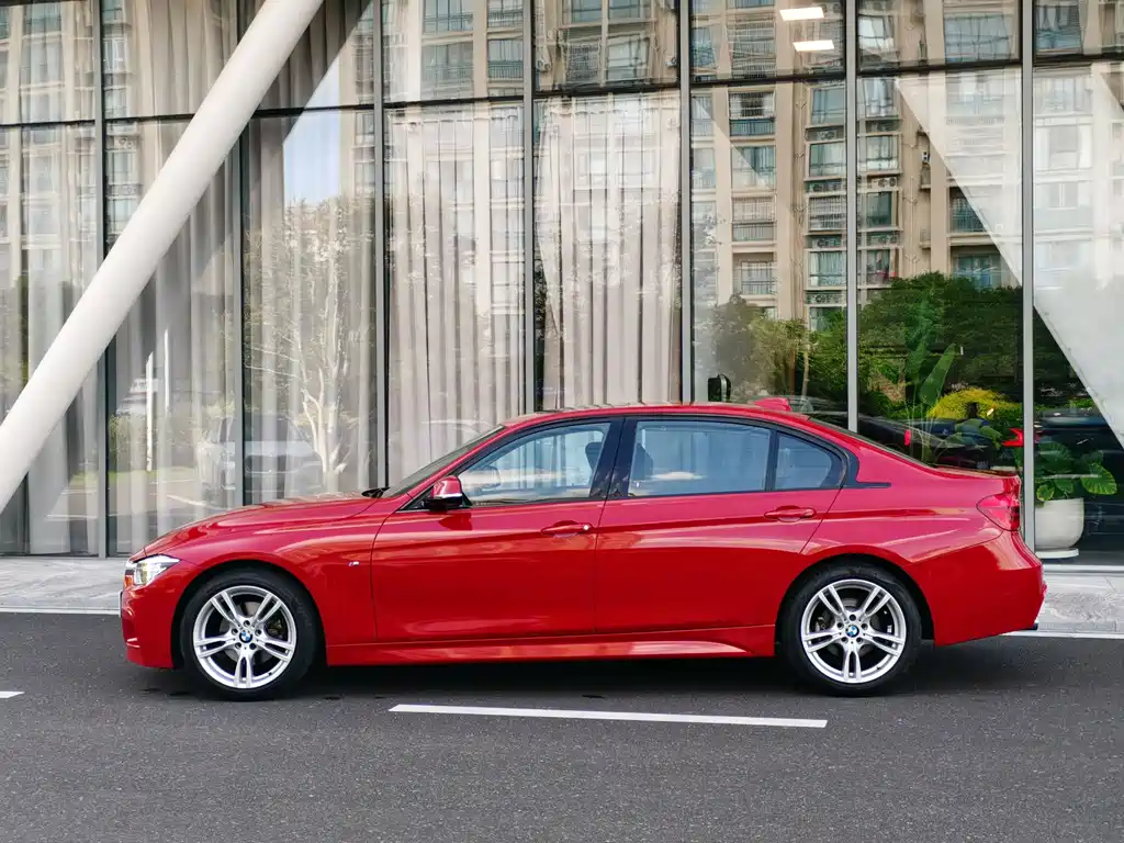BMW 3 Series — миниатюра 3