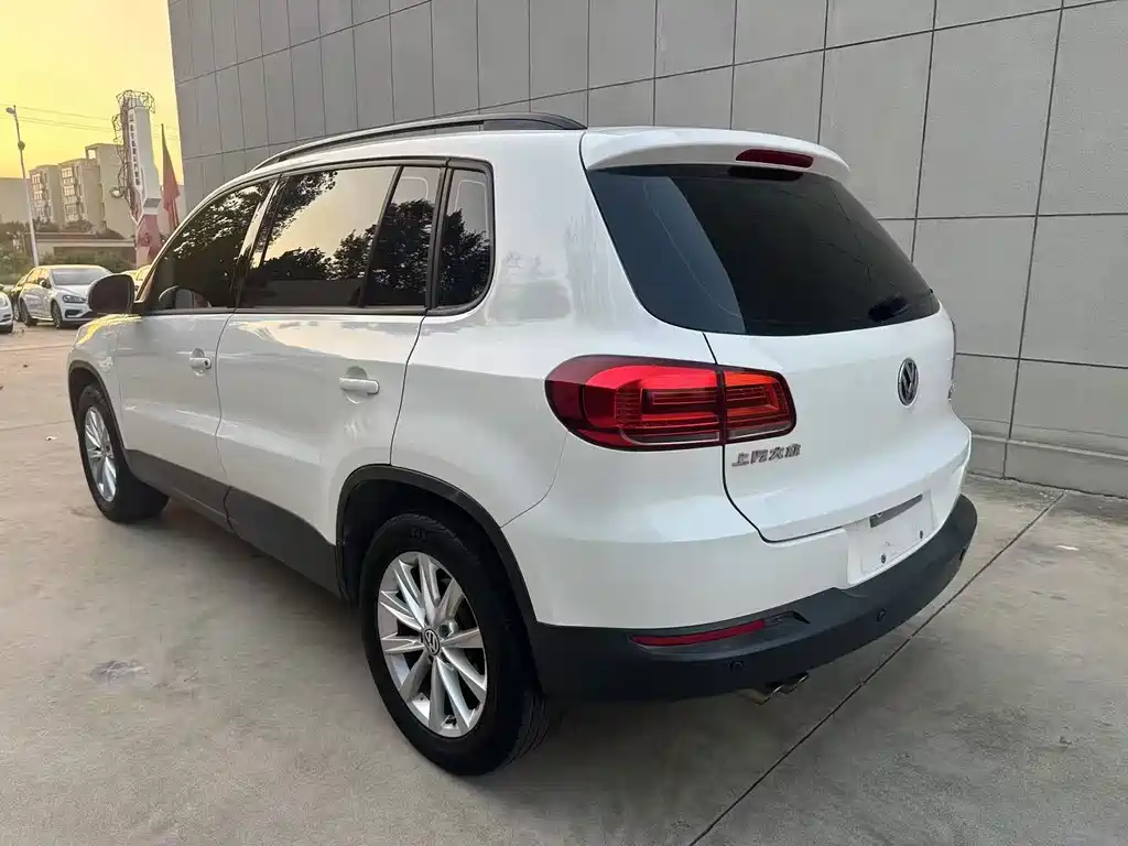 Volkswagen Tiguan — миниатюра 4