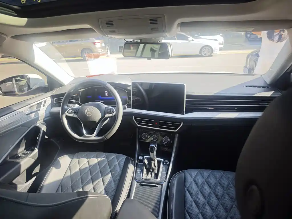 Volkswagen Sagitar — миниатюра 5