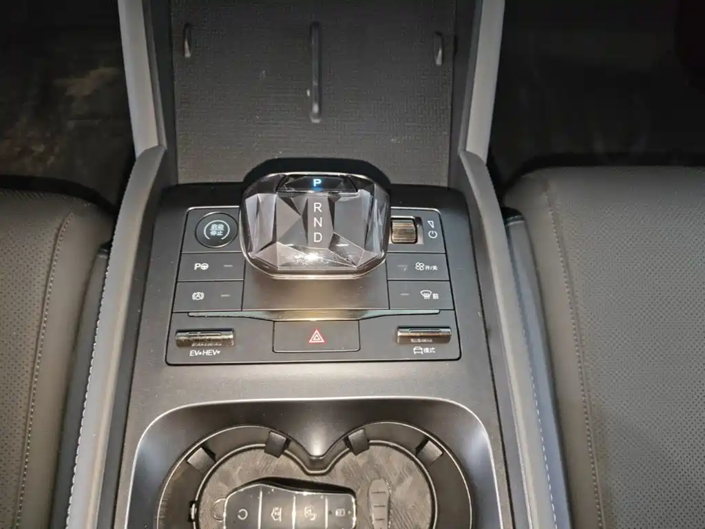 BYD Qin L — миниатюра 14