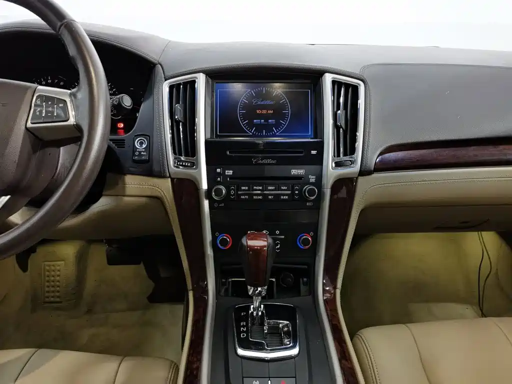 Cadillac SLS — миниатюра 12
