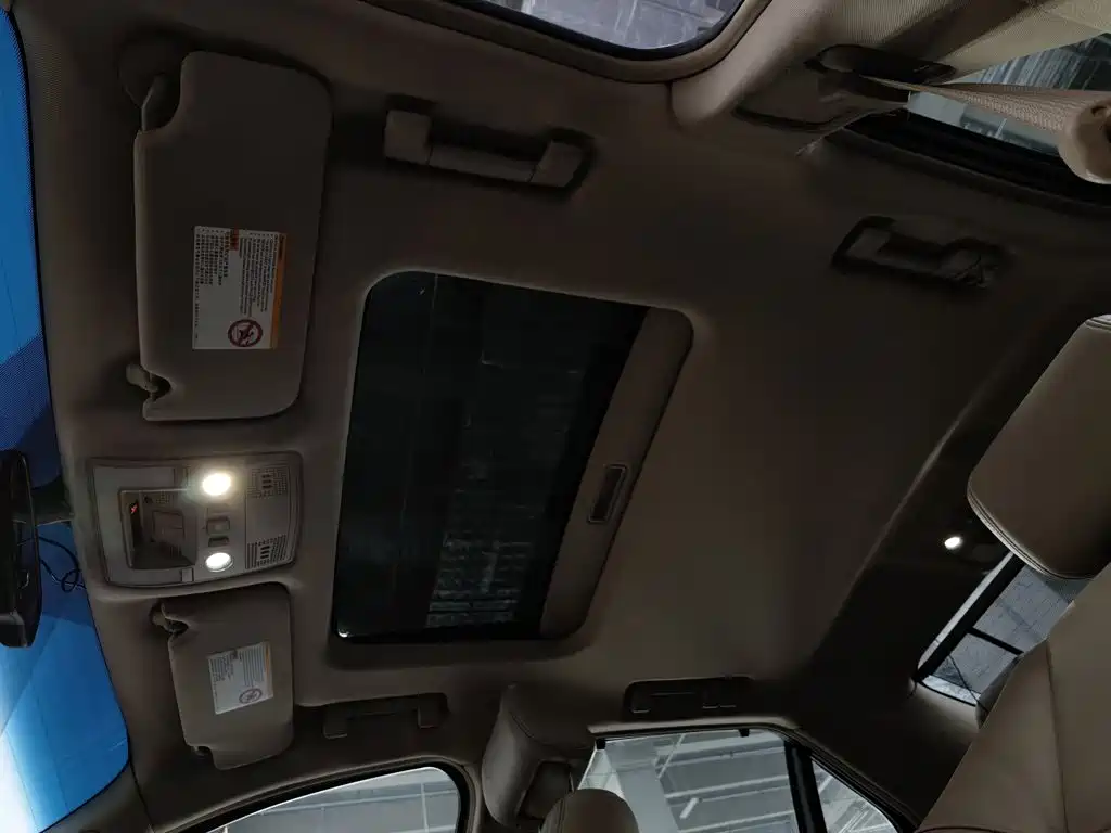 Cadillac SLS — миниатюра 14