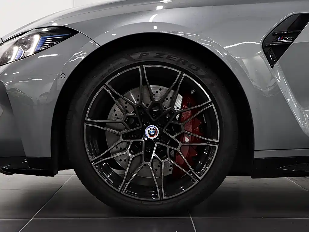 BMW M4 — миниатюра 8