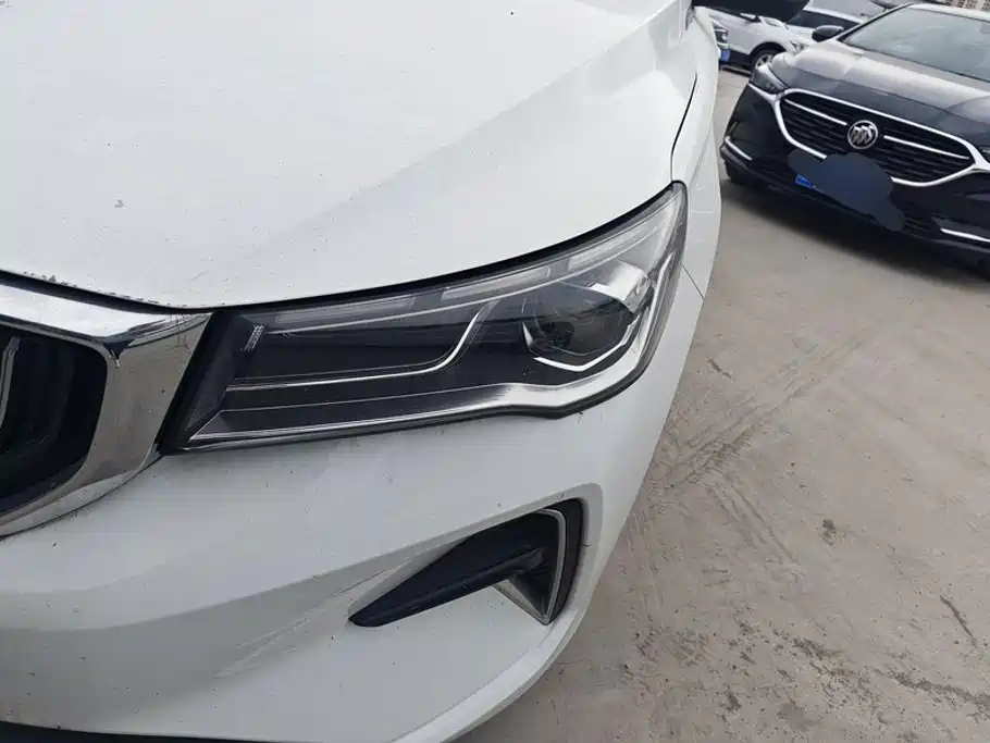 Geely Emgrand — миниатюра 5
