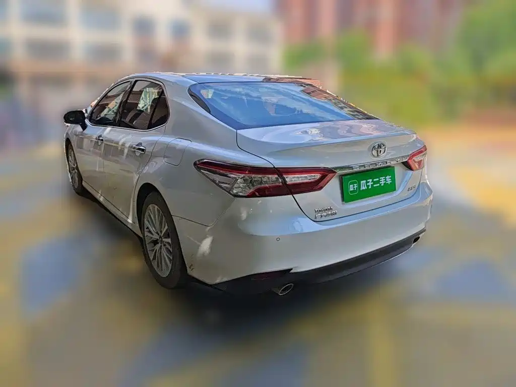 Toyota Camry — миниатюра 25